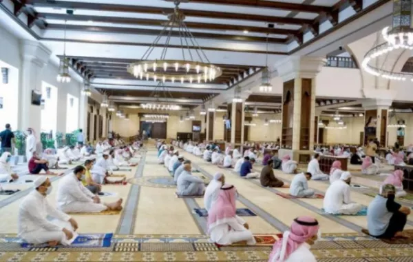 إغلاق 12 مسجداً في السعودية بسبب كورونا