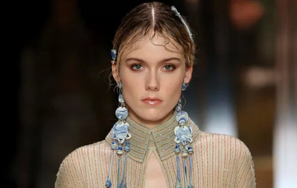 موديلات اكسسوارات عصرية من عروض الأزياء 2021