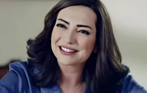  أمل عرفة تنشر صورة جديدة لابنتيها سلمى ومريم