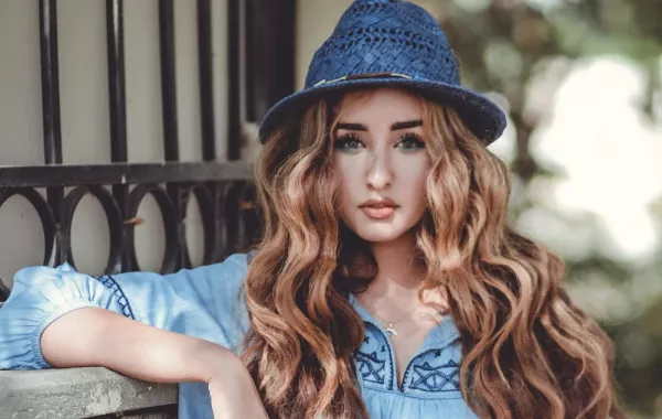 هل تعرضت هنا الزاهد للعض من النسناس بودي؟ شاهد الفيديو