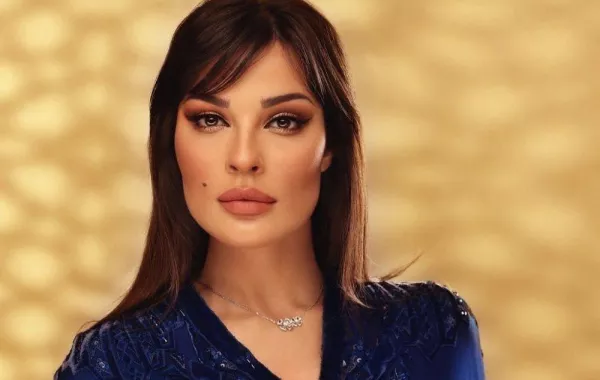 ثلاث فنانات ظهرن بالحجاب في يوم واحد