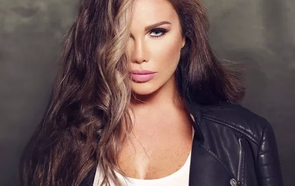 نيكول سابا تعود بأغنية "حفلة فركشة"
