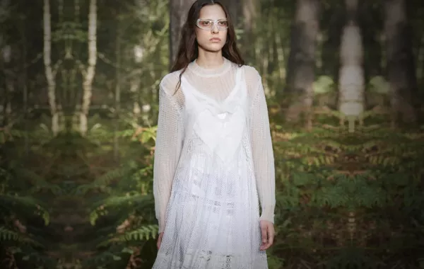 فساتين باللون الأبيض موضة 2021