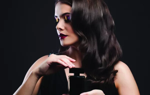 عطور خشب الصندل 2021 .. مميزة ودافئة