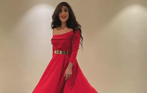 فساتين مختلفة بتصاميم بسيطة من زينة لؤي