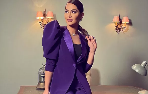 تنسيقات متنوعة بموضة 2021 من ميس عنبر