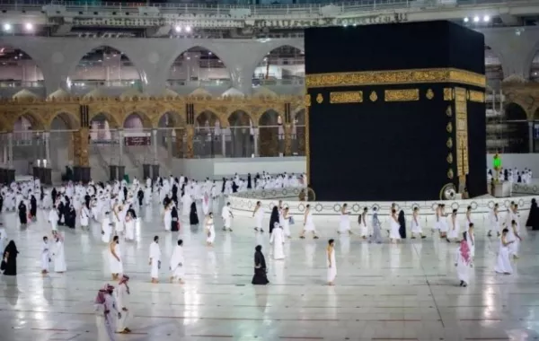 الحج و العمرة: الرسالة المتداولة حول بدء حجز "عمرة رمضان" غير صحيحة