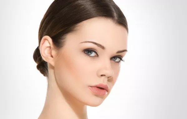 نصائح ضرورية للعناية بالبشرة في الصيف من الخبراء