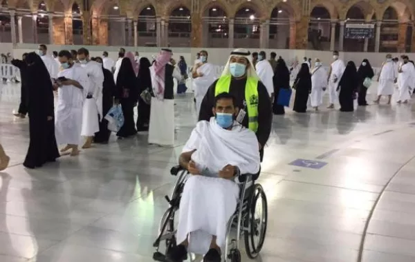 أبرز الخدمات التي تقدم لقاصدي الحرمين الشريفين من كبار السن 