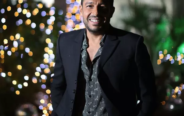 شاهد: محمد حماقي يطرح دعاء رمضان 2021 "ياللى عالم بينا"
