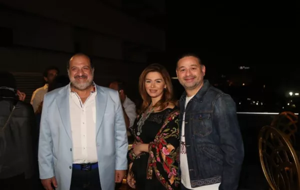 النجوم بصحبة شاكوكش في أولى حفلات خيمة «فتافيت السكر»