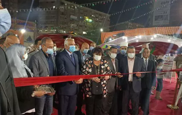 وزيرة الثقافة المصرية تفتتح معرض فيصل للكتاب