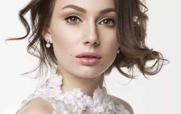 ماسك الموز والقهوة للعناية ببشرة العروس