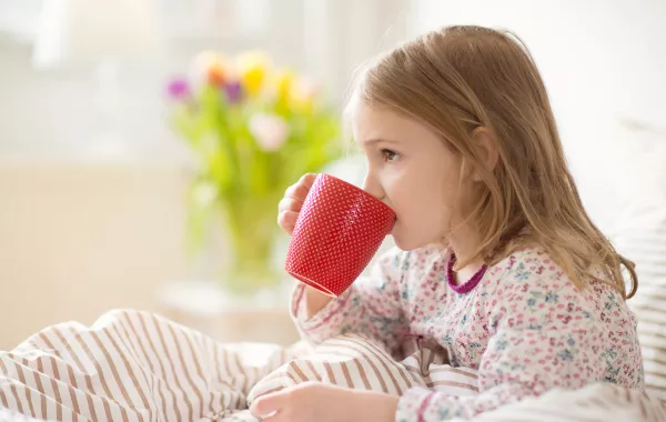 شرب الشاي للأطفال .. الفوائد والأضرار