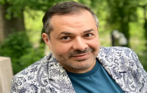 شاهد.. معاذ إدريس يعود بـ «لوز ملبس»