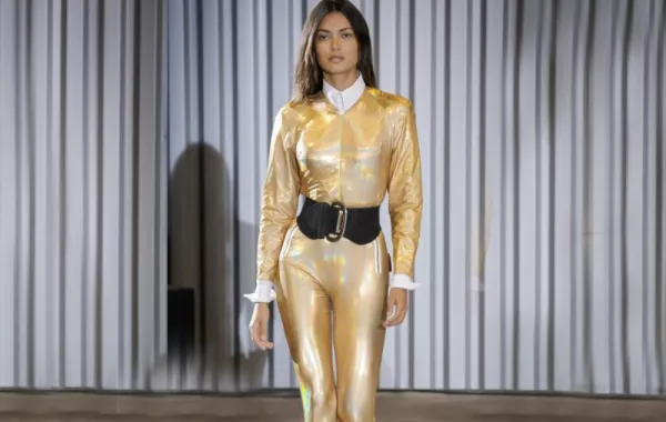 موديلات جمبسوت ضيّق لصيف 2021