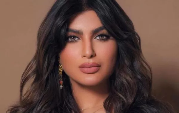 مكياج وتسريحات شعر على طريقة أميرة محمد