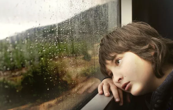 هل طفلك هو الشخص الكتوم في البيت؟