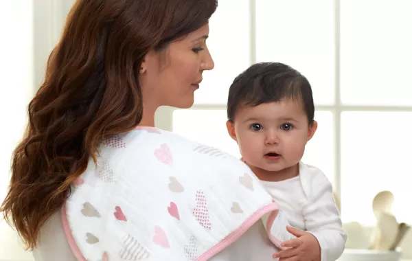 علاج استفراغ الأطفال