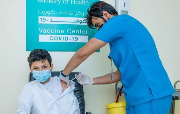 بالفيديو.. استشاري سعودي: تلقي صغار السن للقاح كورونا سيولد مناعة مجتمعية أكبر