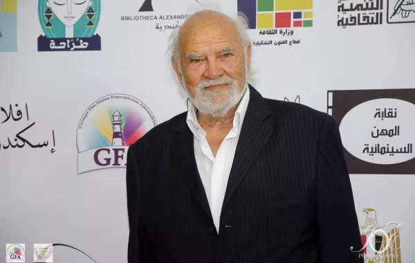 وفاة مدير التصوير رمسيس مرزوق "ساحر الضوء" عن عمر ناهز الـ81 عامًا