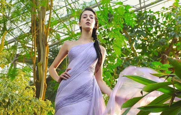 موديلات فساتين سهرة باللون البنفسجي الفاتح