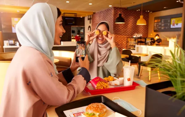 ماكدونالدز... وجبات كأنها حضرّت في منزلكِ وبيديكِ!