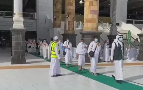 بدء توافد ضيوف الرحمن على المسجد الحرام لأداء طواف القدوم