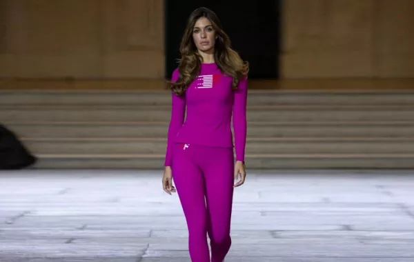 طرق تنسيق الليغينغ الملون من فت مي مونتي كارلو  Fitme Monte Carlo