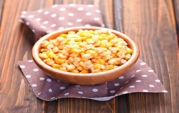 صورة لطبق من الذرة الصفراء