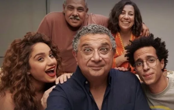 ماجد الكدواني وأبطال مسلسل موضوع عائلي في موسمه الأول - الصورة من حسابه على انستغرام