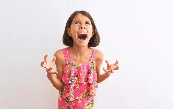 أشهر سلوكيات الأطفال الخاطئة وطرق علاجها