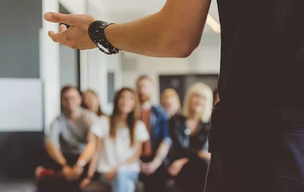 الفرق بين ما تسمعه من الآخرين وبين ما هو حقيقي