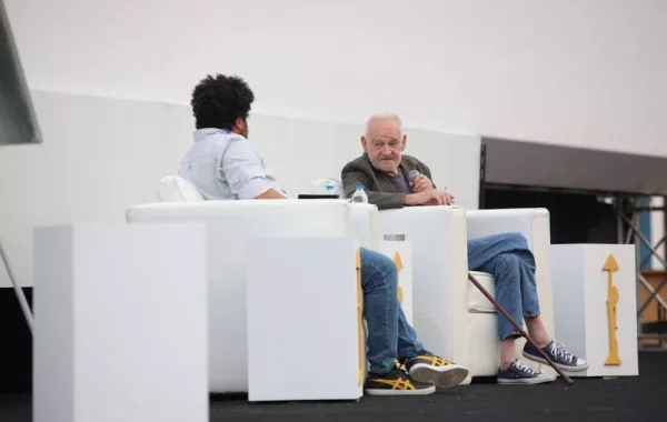 بيلا تار يقدم أول ماستر كلاس بمهرجان القاهرة السينمائي - الصورة خاصة لسيدتي