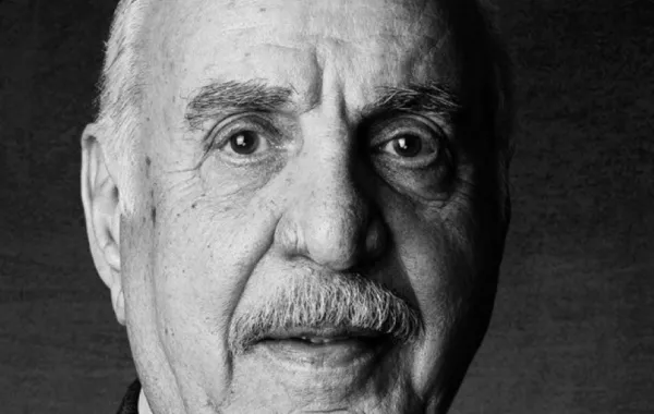 محمد السنعوسي- الصورة من صفحة الفنانة نوال الكويتية من تويتر