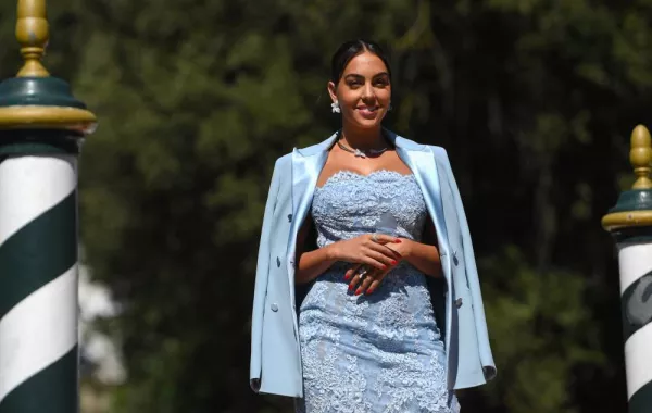 Spanish model Georgina Rodriguez arrives to the pier of the Excelsior Hotel on September 1, 2021, on the opening day of the 78th Venice Film Festival at Venice Lido. Filippo MONTEFORTE / AFP