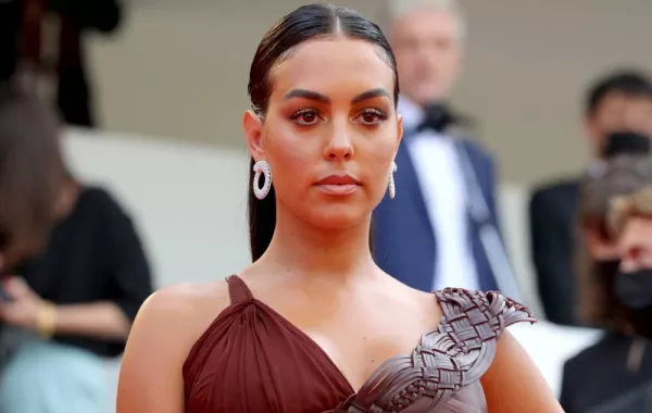Argentinian model Georgina Rodriguez arrives for the screening of the film "France" at the 74th edition of the Cannes Film Festival in Cannes, southern France, on July 15, 2021. Valery HACHE / AFP