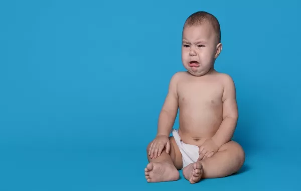 صورة لطفل يبكي