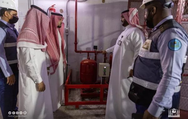 متابعة أنظمة السلامة العامة للعربات الكهربائية بالمسجد الحرام