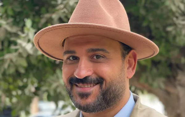 أكرم حسني- الصورة من حسابه الرسمي على انستغرام