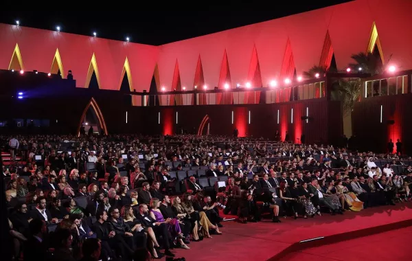 فوز باتسوج أورتسيخ وبرفين رجبي بجائزتي أفضل ممثل وممثلة بمسابقة الافلام الروائية الطويلة بمهرجان الجونة السينمائي 2023