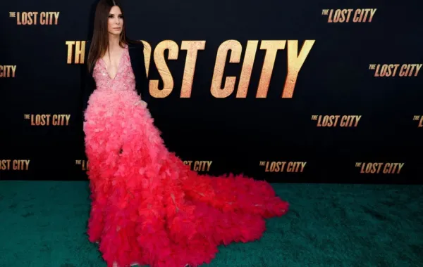 ساندرا بولوك في افتتاح فيلم Lost City (مصدر الصورة: Frazer Harrison/Getty Images/AFP)