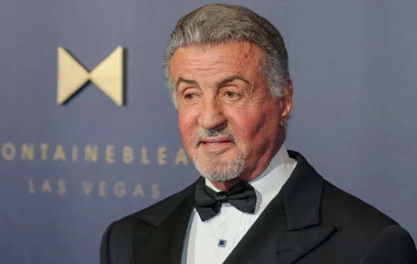 سيلفسترستالون Sylvester Stallone  مصدر الصورة Ethan Miller / GETTY IMAGES NORTH AMERICA / Getty Images via AFP