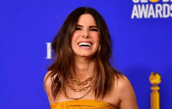 ساندرا بولوك في بيفرلي هيلز، كاليفورنيا (Sandra Bullock in Beverly Hills ,California). مصدر الصورة: FREDERIC J. BROWN / AFP