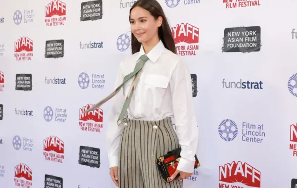 أوراسايا سبيربوند بطلة مسلسل "The Crown Princess" في نيويورك - Urassaya Sperbund attends the 2022 New York Asian film festival opening- مصدر الصورة Jason Mendez / GETTY IMAGES NORTH AMERICA / Getty Images via AFP