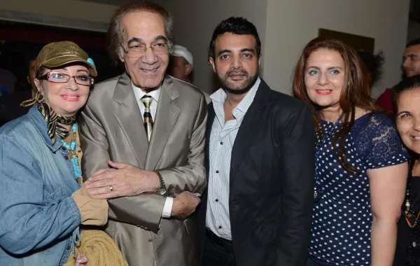 شهيرة برفقة زوجها الراحل محمود ياسين وابنائهما- الصورة من المركز الصحفي لمهرجان الإسكندرية