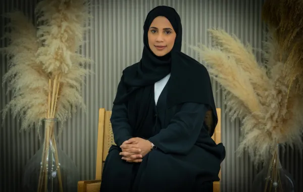 المصممة خديجة المازمي