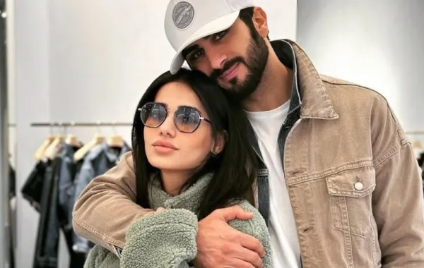 ألكسندر علوم وزوجته رحمة رياض - الصورة من حسابه على إنستغرام