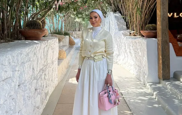 مدونة الموضة منة نبيل - الصورة من حسابها على إنستغرام