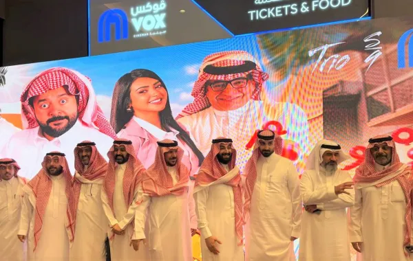 محمد الجبرتي وفريق عمل فيلم قشموع- الصورة خاصة بسيدتي من تصوير زكية البلوشي